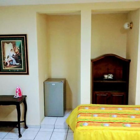 Apartamentos Osuna มาซาตลัน ภายนอก รูปภาพ
